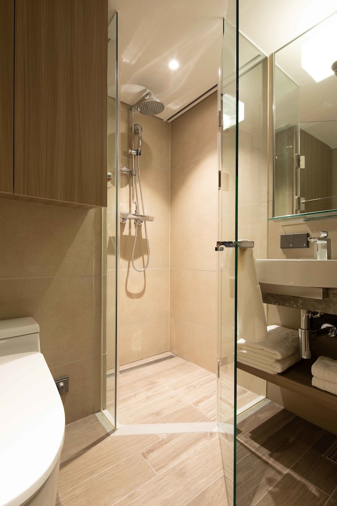 Standard Double Room (Credit Cards Only) - Photo 12
