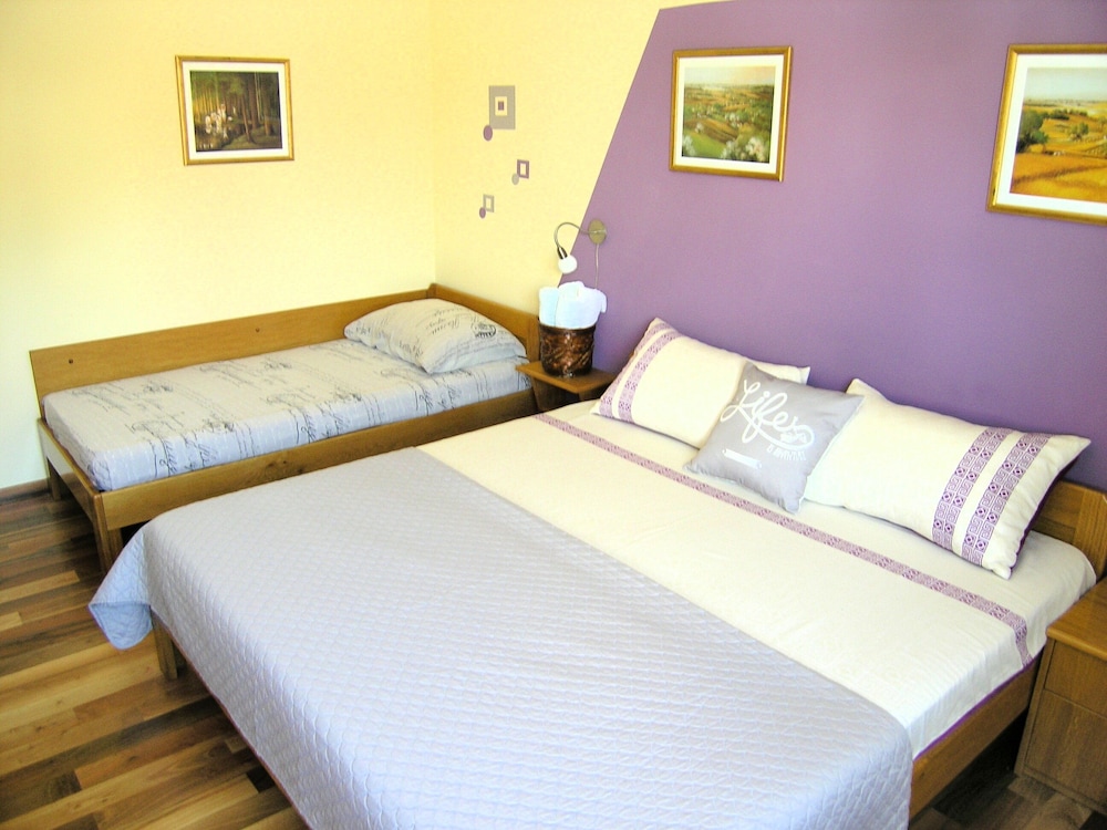 Apartment (A2)