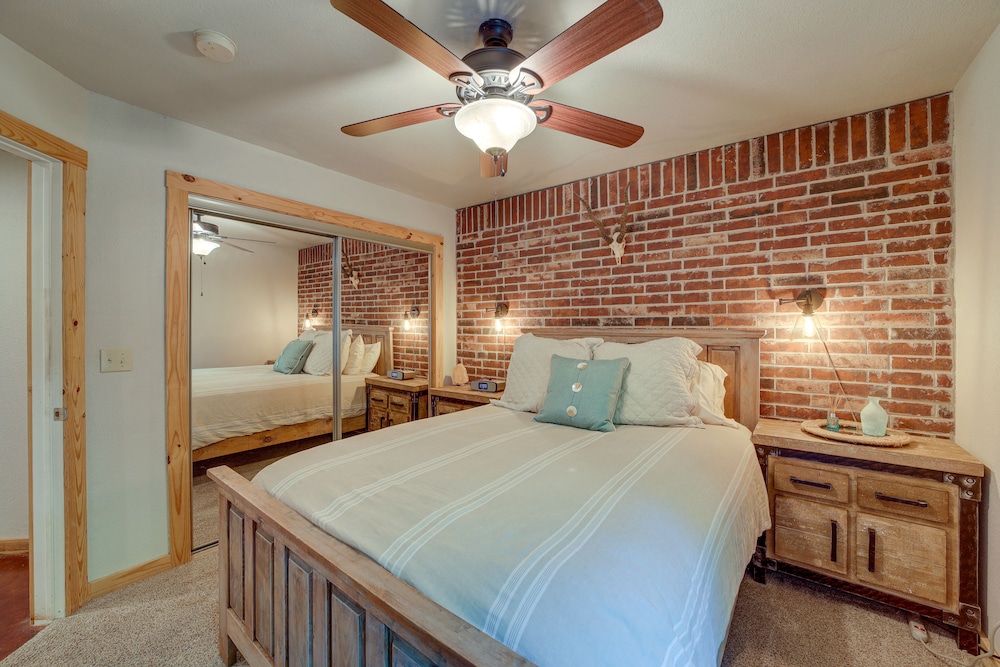House (2 Bedrooms) photo 1