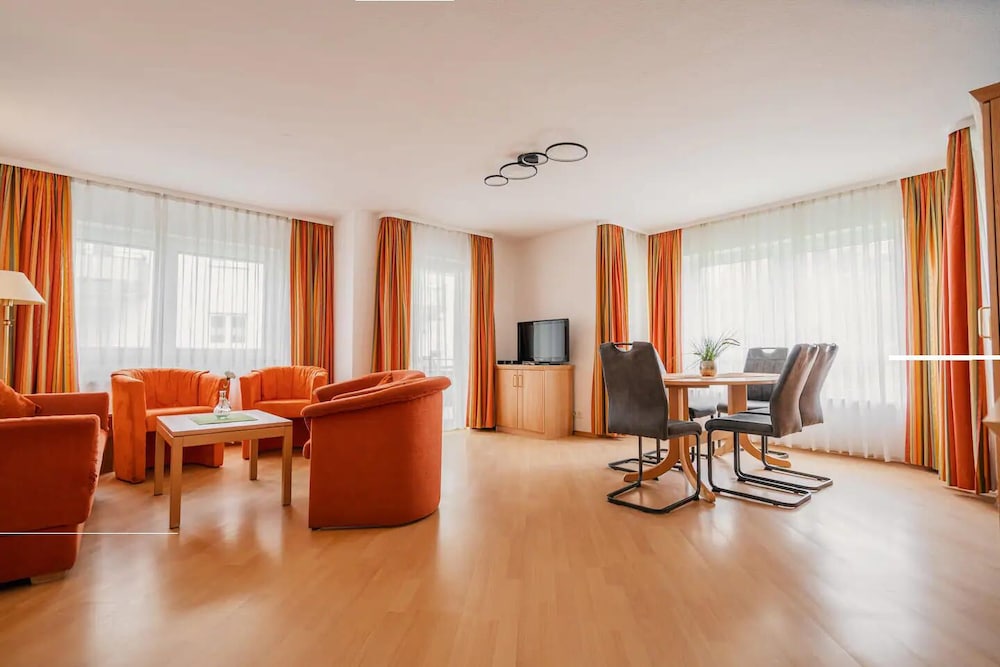 Apartment, 2 Bedrooms, Annex Building photo 3
