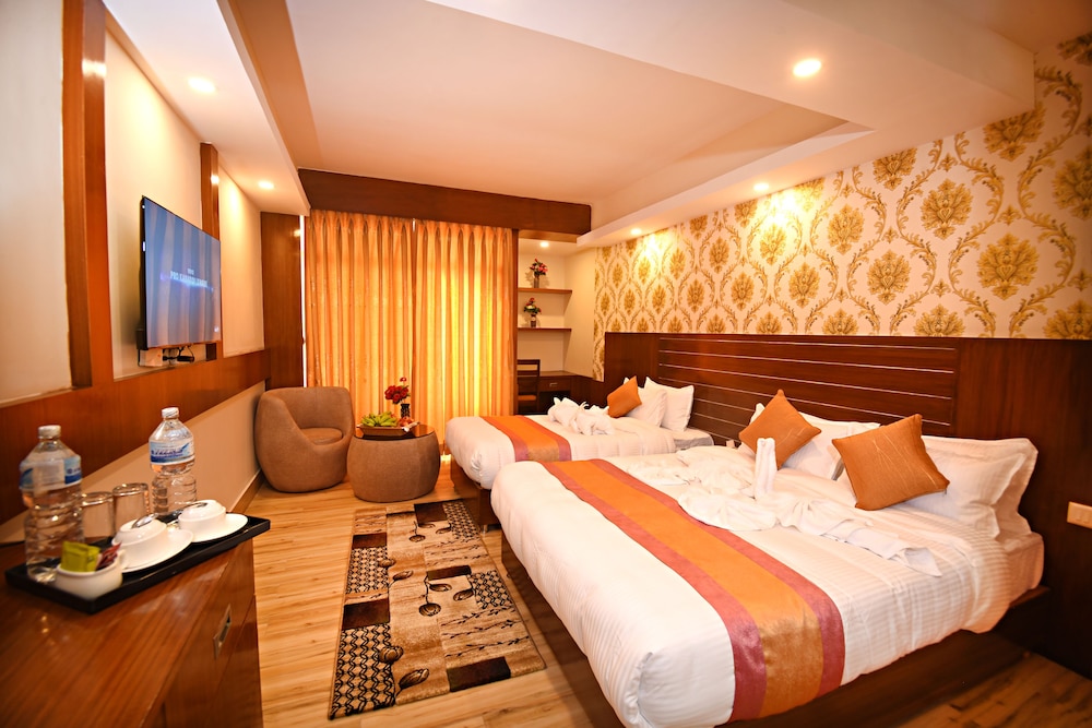 Deluxe Twin Room - Photo 11