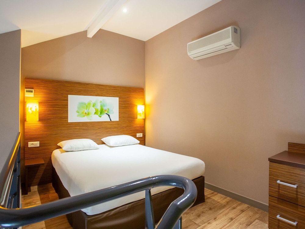 Double Room, 1 Double Bed with Sofa bed (Privilege) - Photo 8