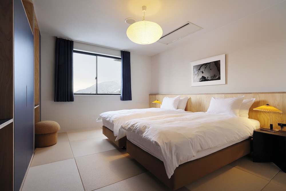 Superior Twin Room - Photo 1