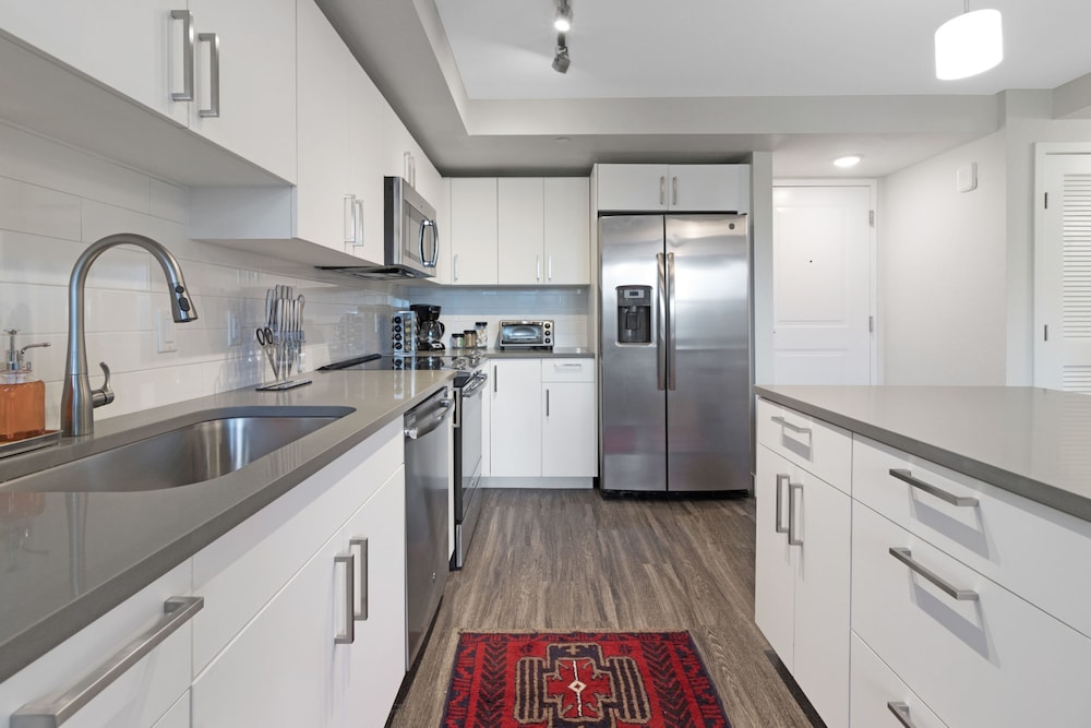 Townhome, 1 Bedroom (1103) photo 3