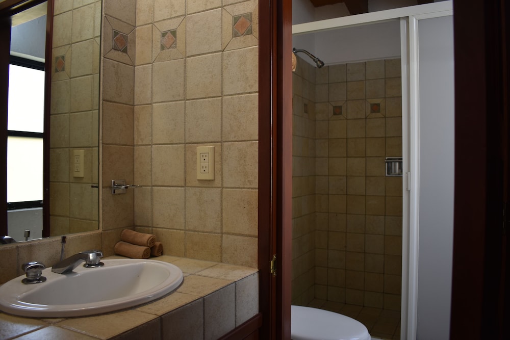Deluxe House, 2 Bedrooms photo 3