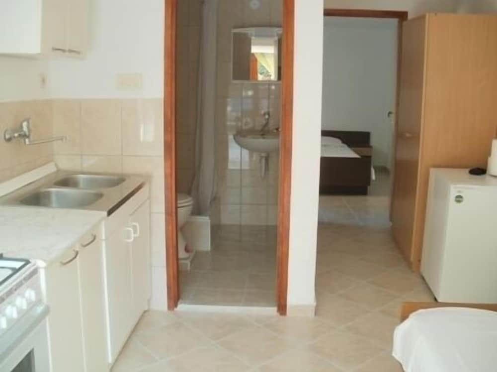 Bungalow For 3 People photo 3
