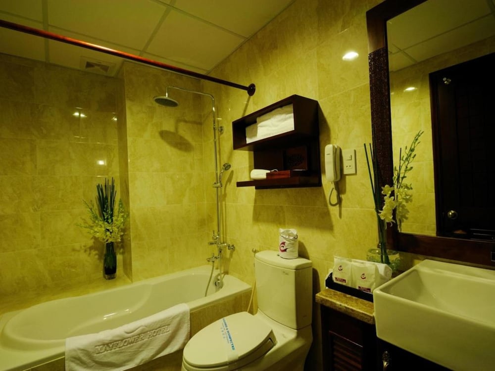 Deluxe Double or Twin Room photo 3