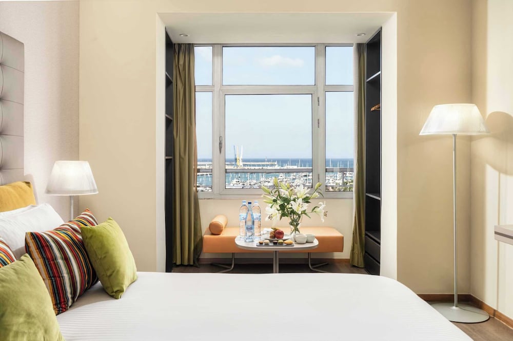 Standard Twin Room, Sea View - Photo 3