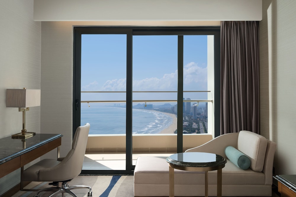 Deluxe Room, 2 Twin Beds, Non Smoking, Partial Ocean View photo 3