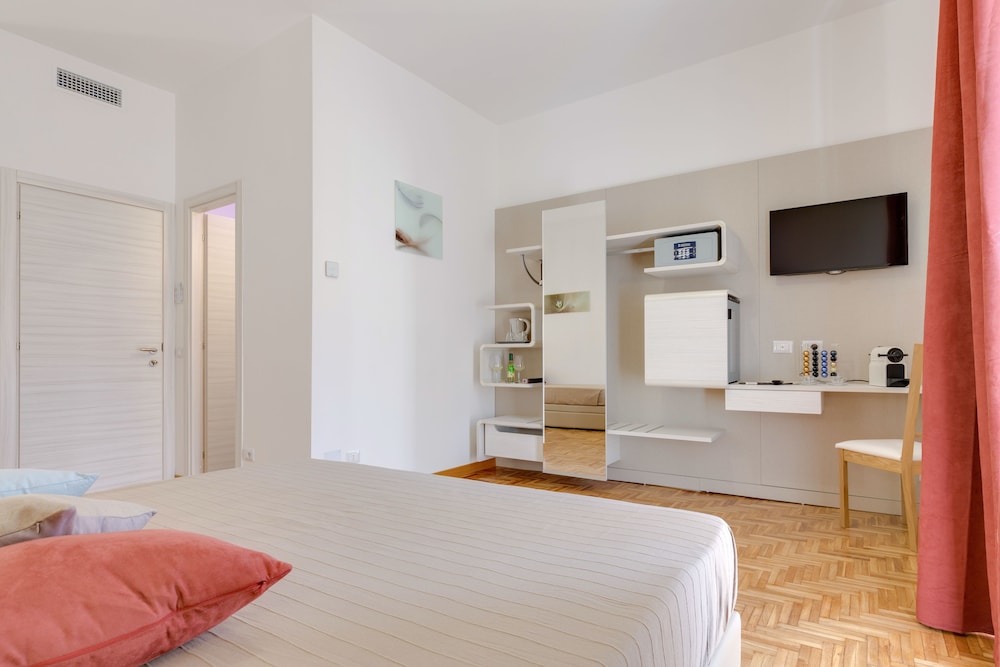 Junior Suite, Balcony photo 1