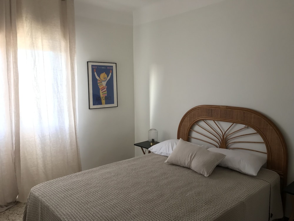 Double Room, 1 Double Bed, Sea View - Photo 1