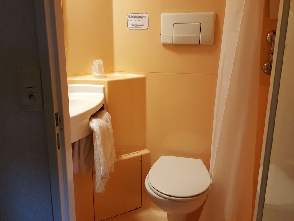 Standard Room, 1 Double Bed - Photo 1