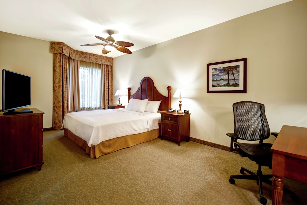 Suite, 1 King Bed, Accessible, Non Smoking - Photo 1