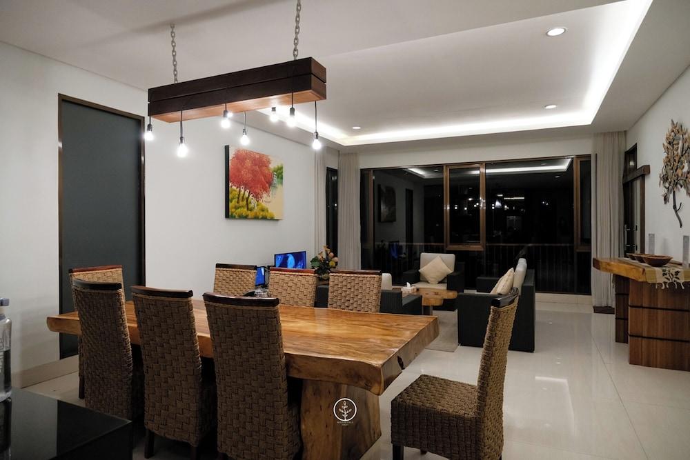 Family Villa, 6 Bedrooms, Private Pool photo 2