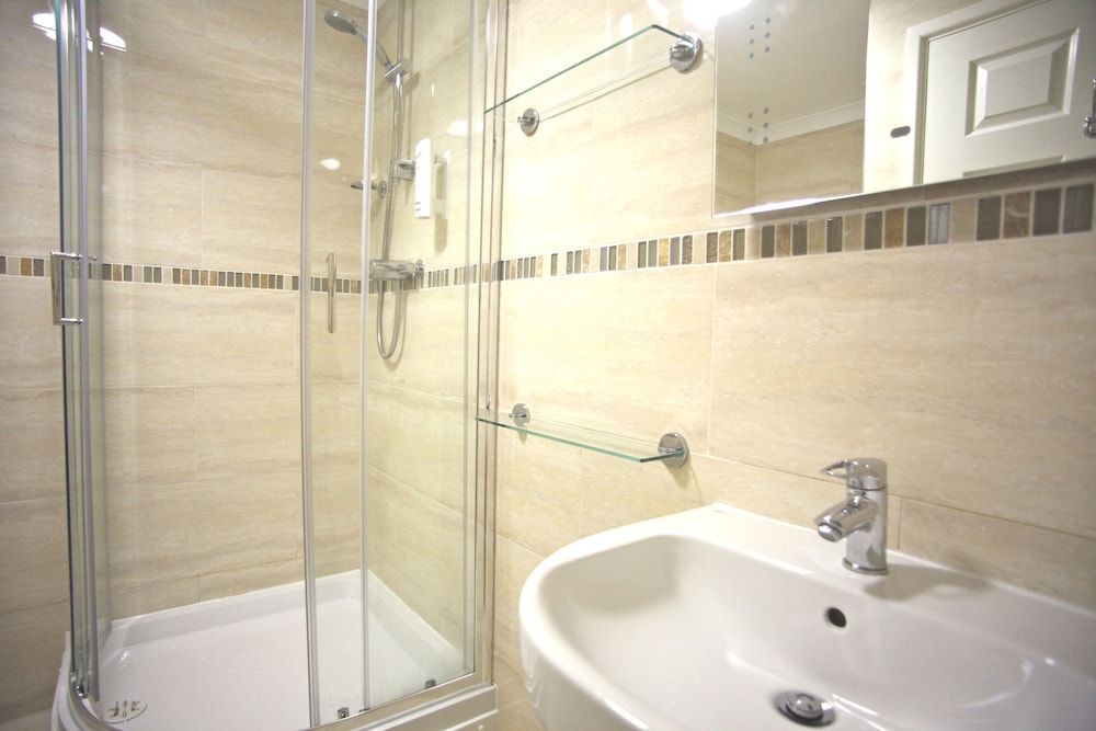 Comfort Room, 2 Twin Beds, Non Smoking - Photo 6