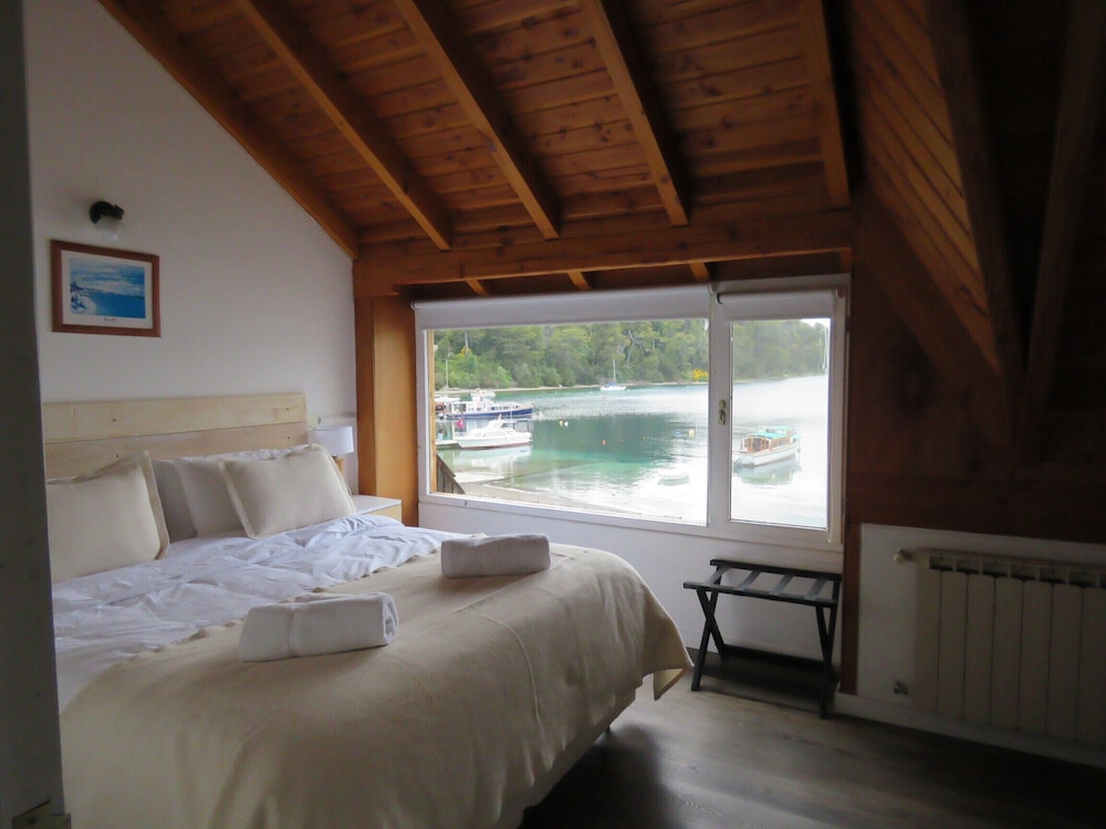 Standard Double or Twin Room, Lake View
