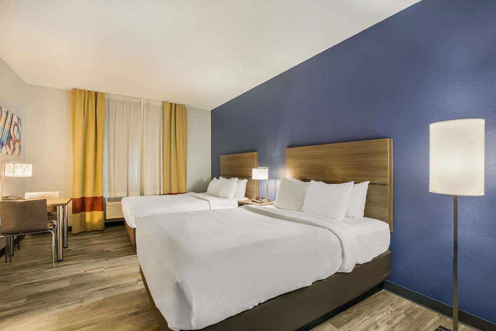 Room, 2 Queen Beds, Non Smoking (Efficiency) - Photo 2
