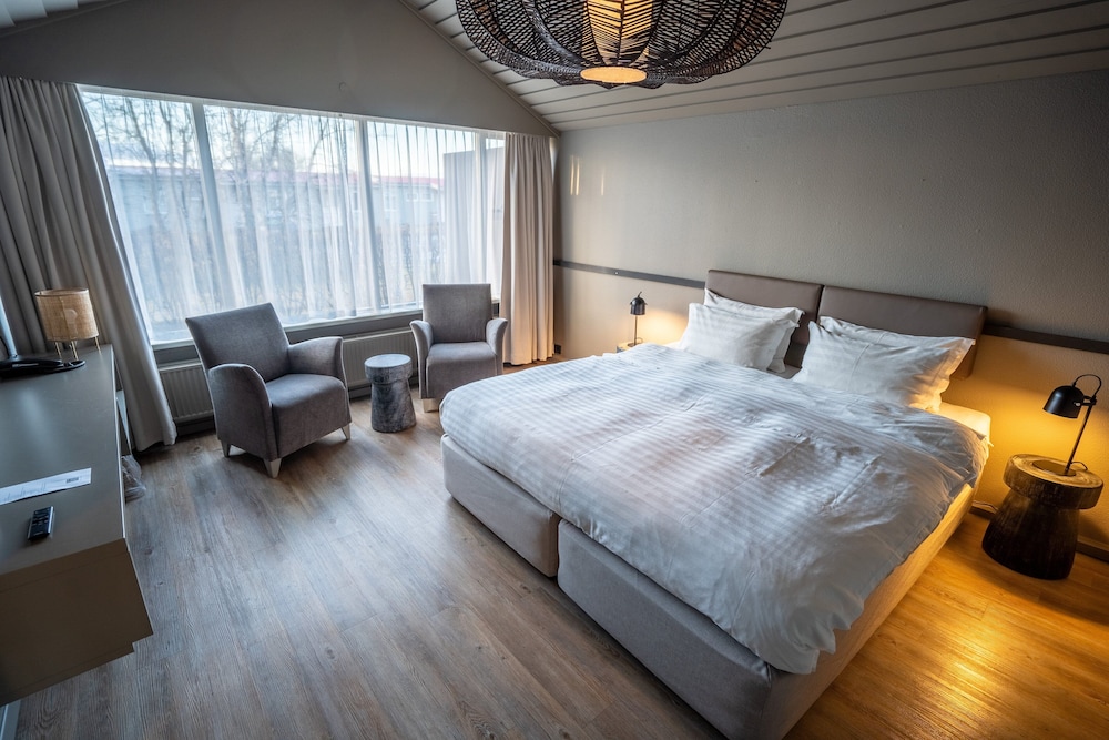 Standard Double or Twin Room with Hot Tub Access - Photo 1