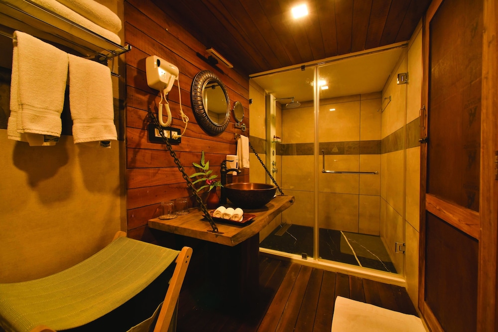 Luxury Pavilion photo 2
