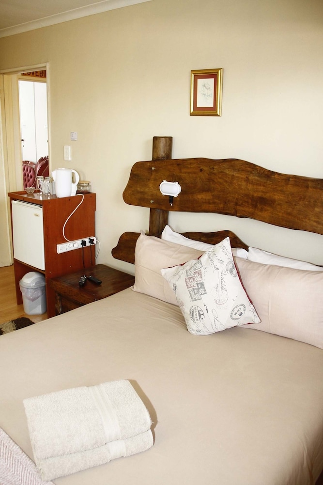 Standard Double Room photo 3