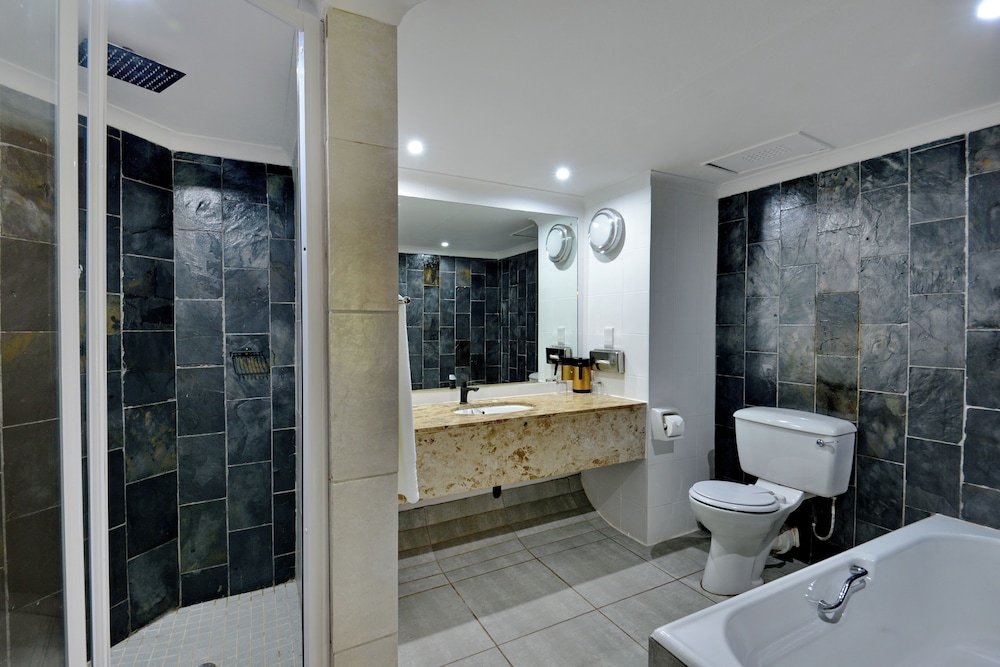 Family Suite - Photo 6