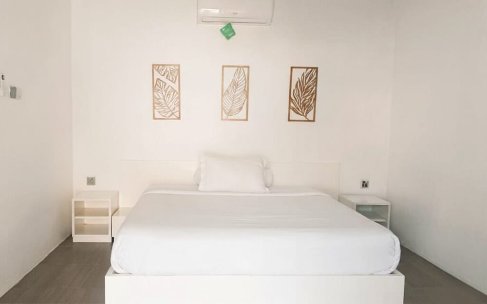 Classic Double Room, Balcony, Beach View