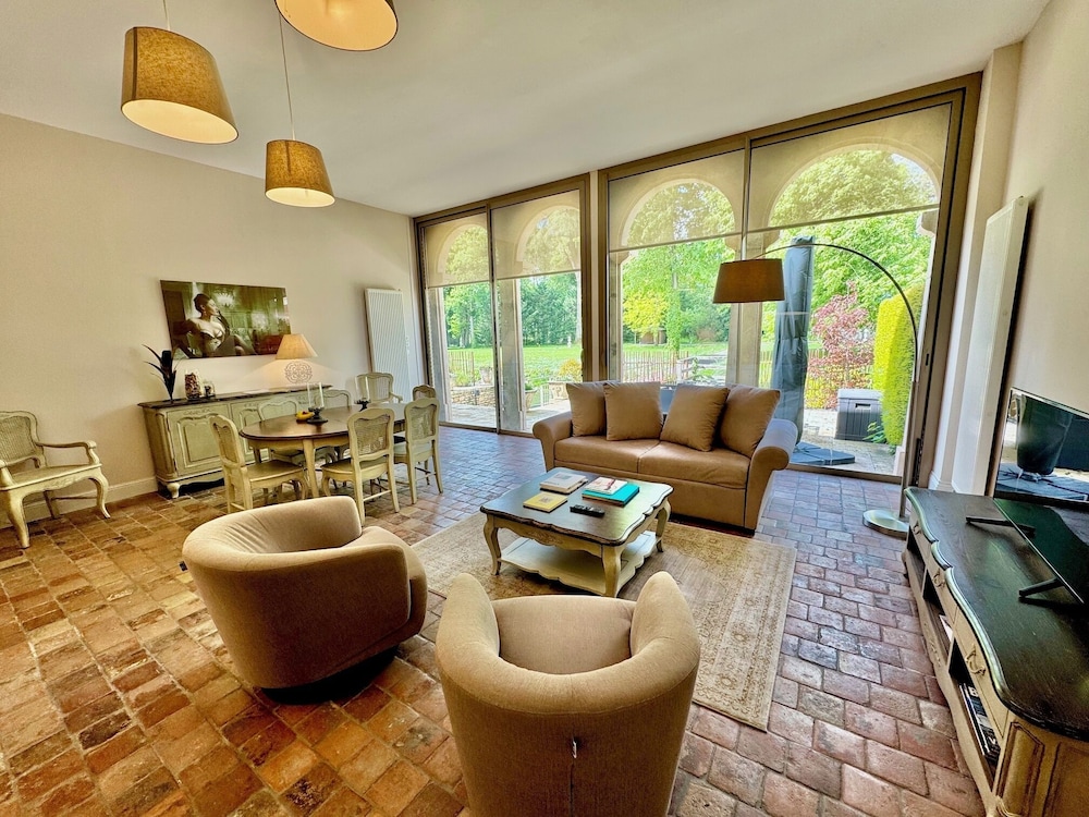 Superior Apartment, Park View photo 1