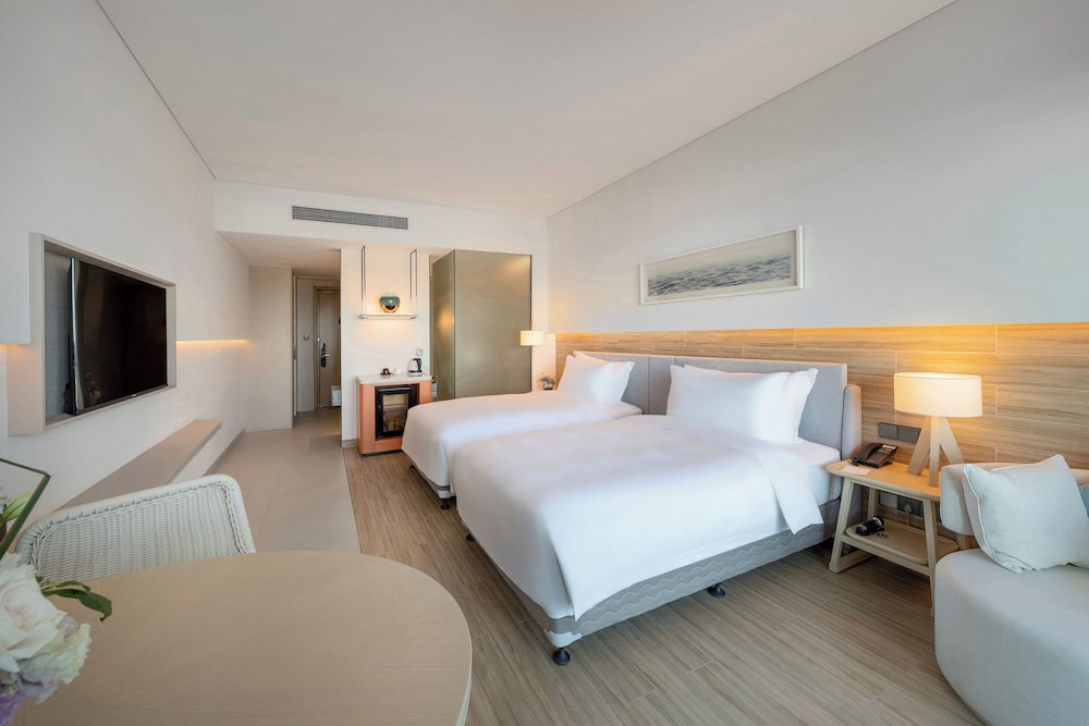 Superior Twin Sea-View Room