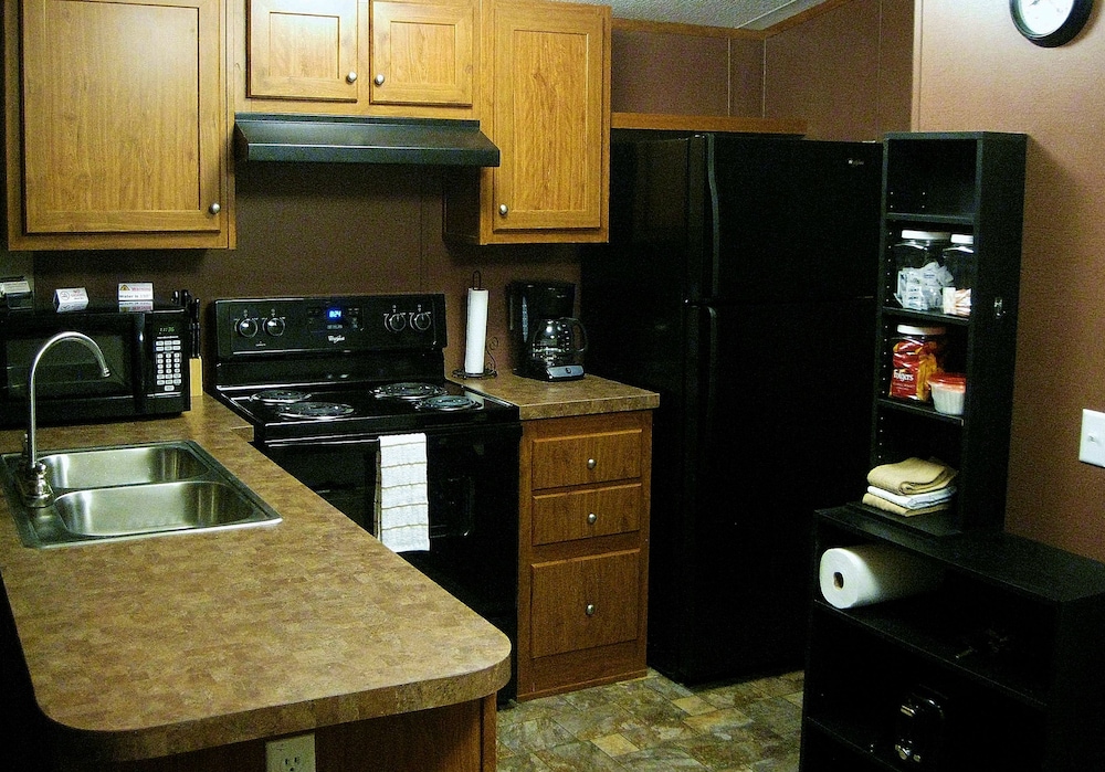 Suite, 2 Bedrooms, Kitchen photo 3