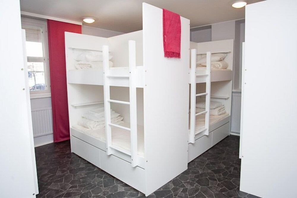 Shared Dormitory, Mixed Dorm (10 Beds) photo 1