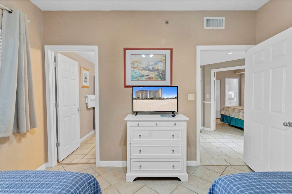 Spacious 3BR Resort Condo Steps From Gulf Beach, Foto 38