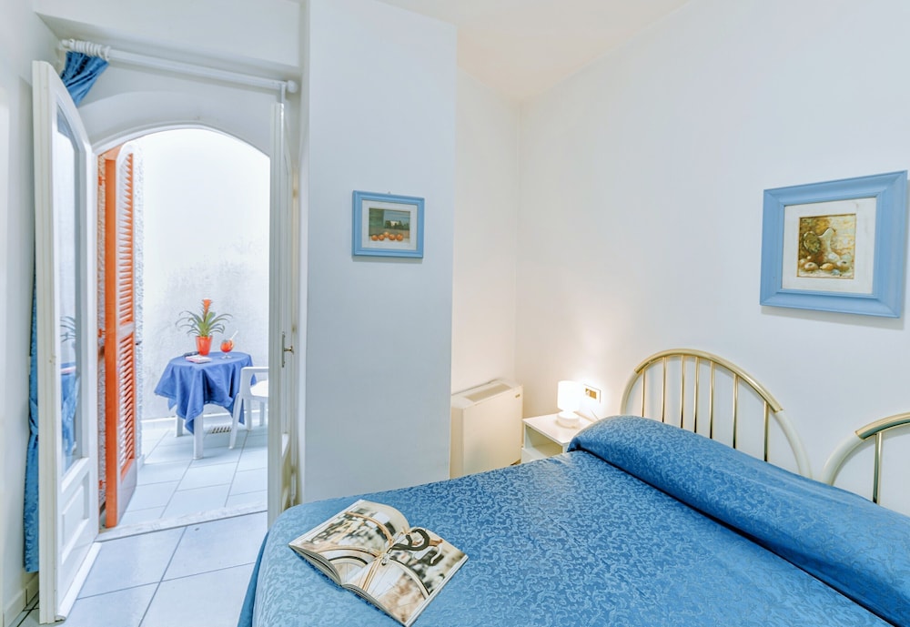 Economy Double or Twin Room