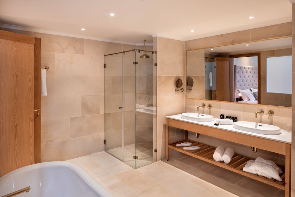 Terrace Suite with Pool photo 2