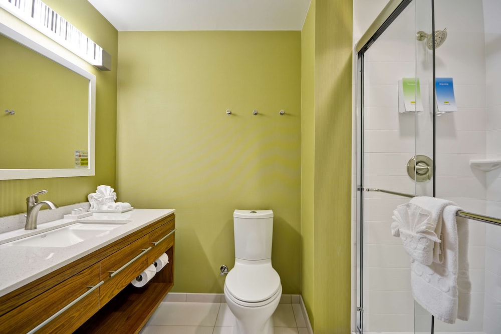 Studio, 2 Queen Beds, Accessible, Non Smoking (hearing acc) photo 3
