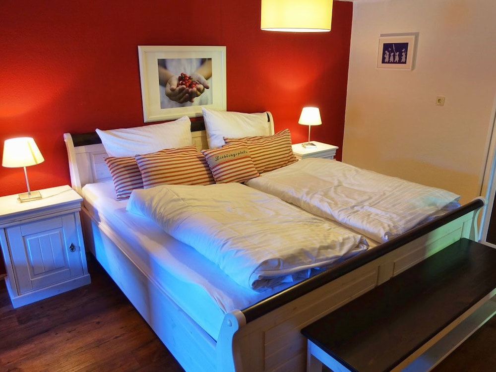 Apartment (#7) photo 3