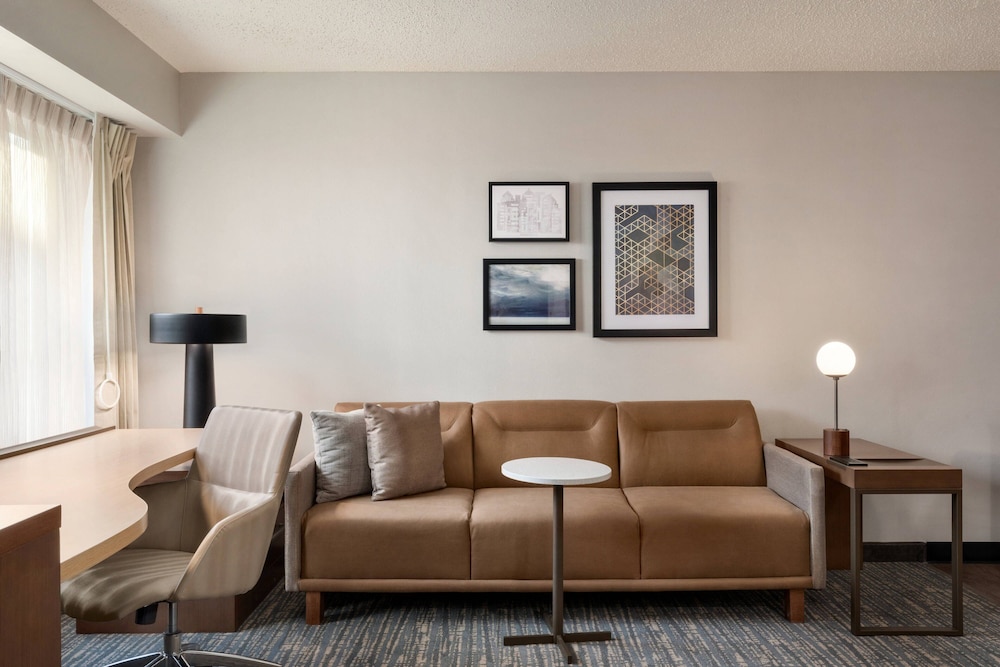 Suite, 1 Bedroom photo 2