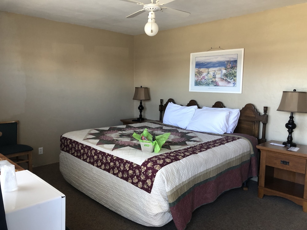 Standard Single Room, 1 King Bed - Photo 19