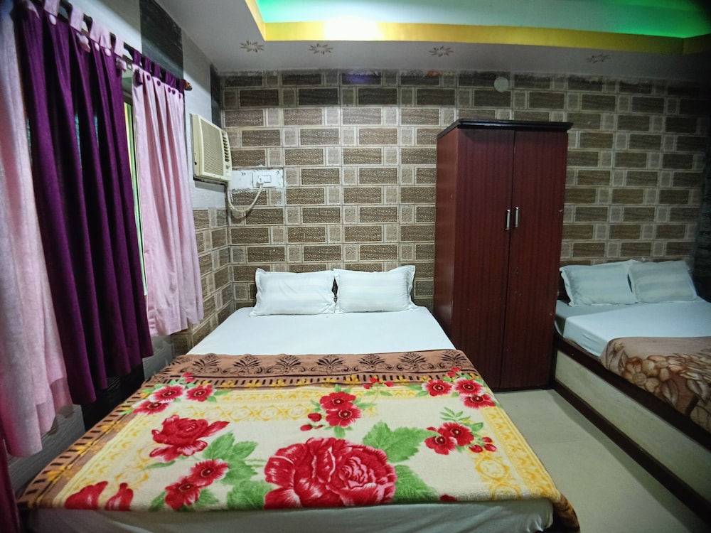 Family Room, 1 Bedroom