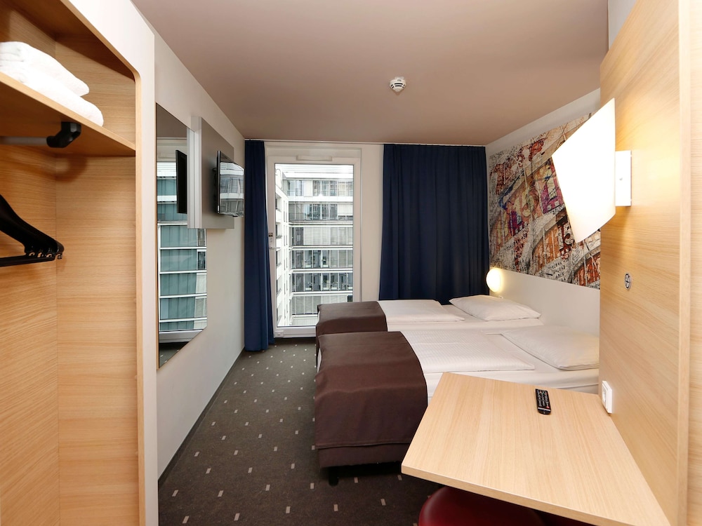 B&B HOTEL Berlin-Alexanderplatz - Photo 6