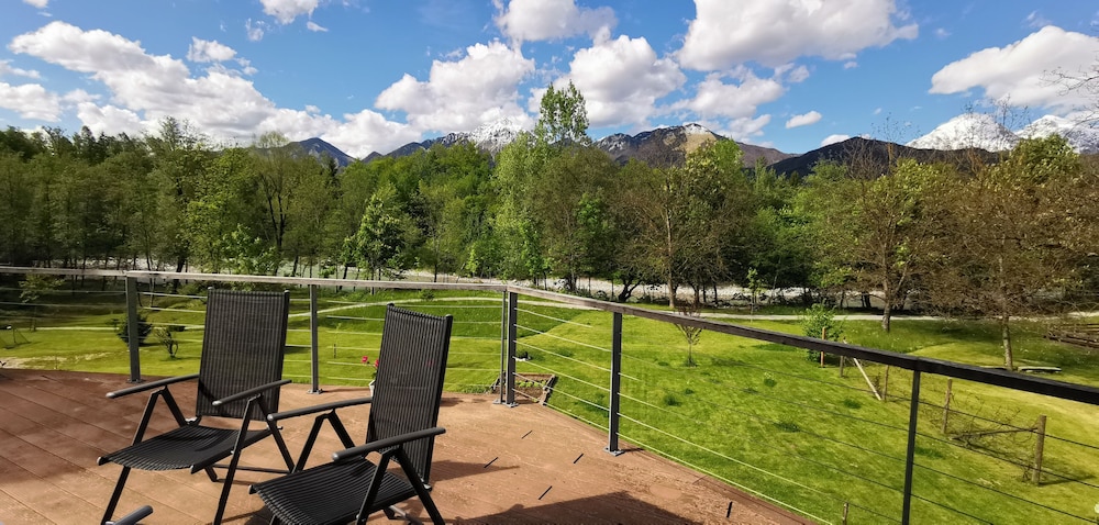 Panoramic Apartment, Ensuite, Mountain View (Apartma nadstropje)
