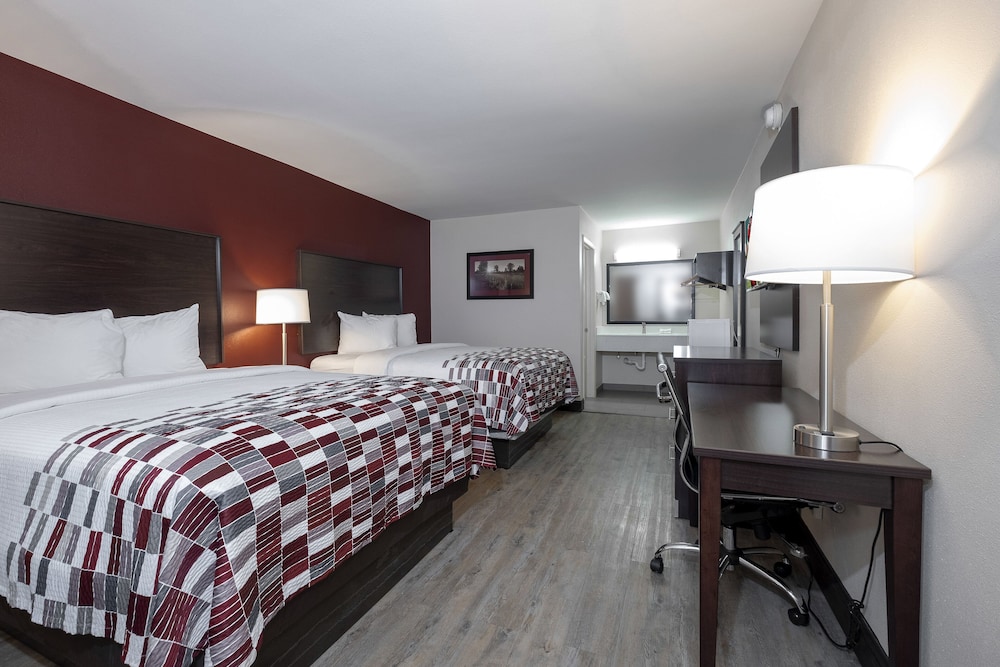 Deluxe Room, 2 Queen Beds, Non Smoking photo 1