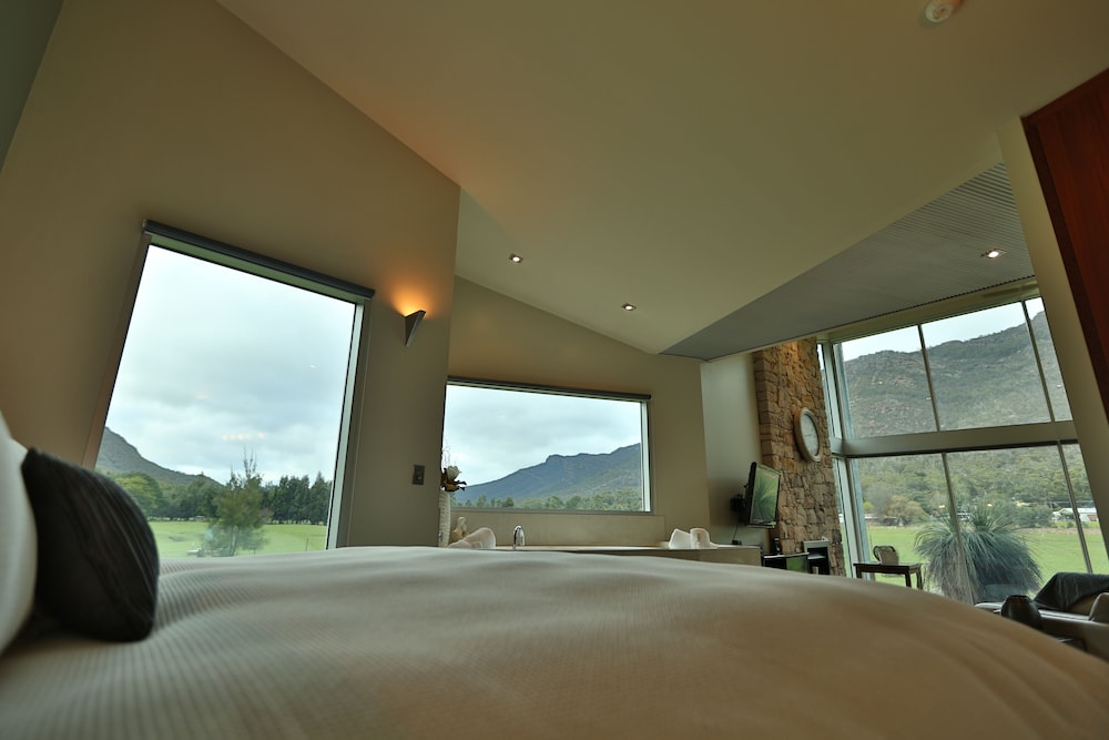 Luxury Chalet (Bushland Luxury Couples Retreat) photo 3