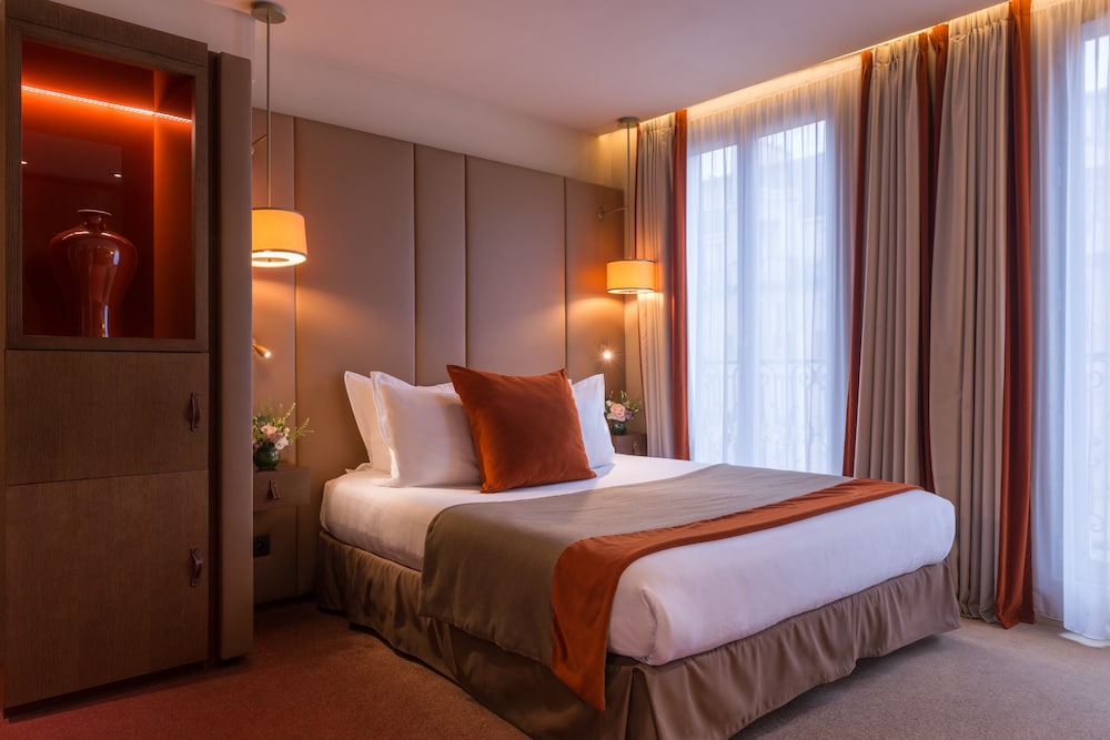 Chambre Classique Vue Tour Eiffel