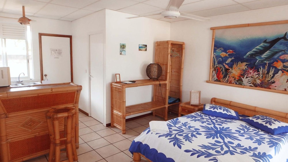 Studio-Kitchenette-Raiatea- Superieur-Vue sur Montagne