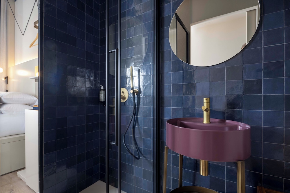 Superior Room - Photo 6