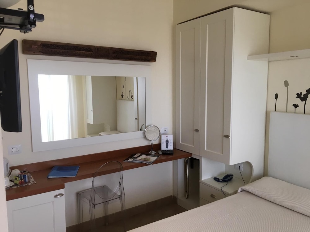 Panoramic Double Room photo 3