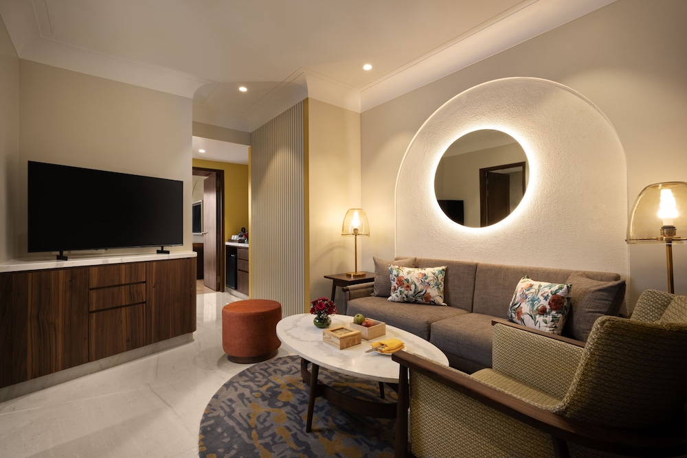 One Bedroom Royal Apartment