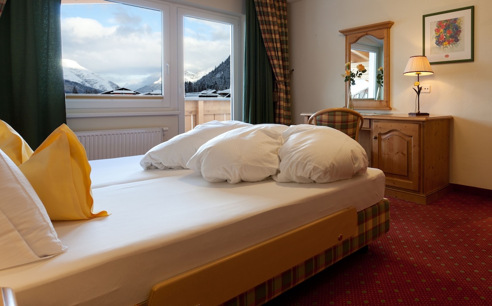 Standard Double Room, Balcony photo 2