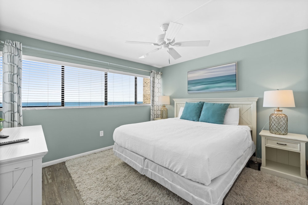 Condo, 2 Bedrooms, Ocean View (802a)