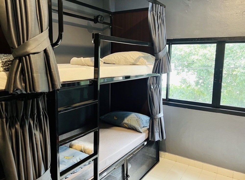 Basic Shared Dormitory, Multiple Bedrooms photo 3